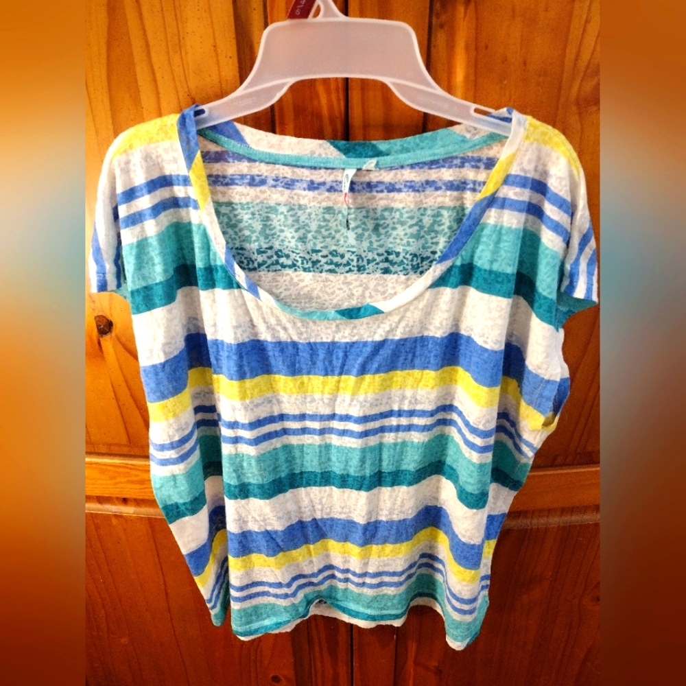 Extra Touch women's short sleeve tee with stripes, size XL, white and blue.